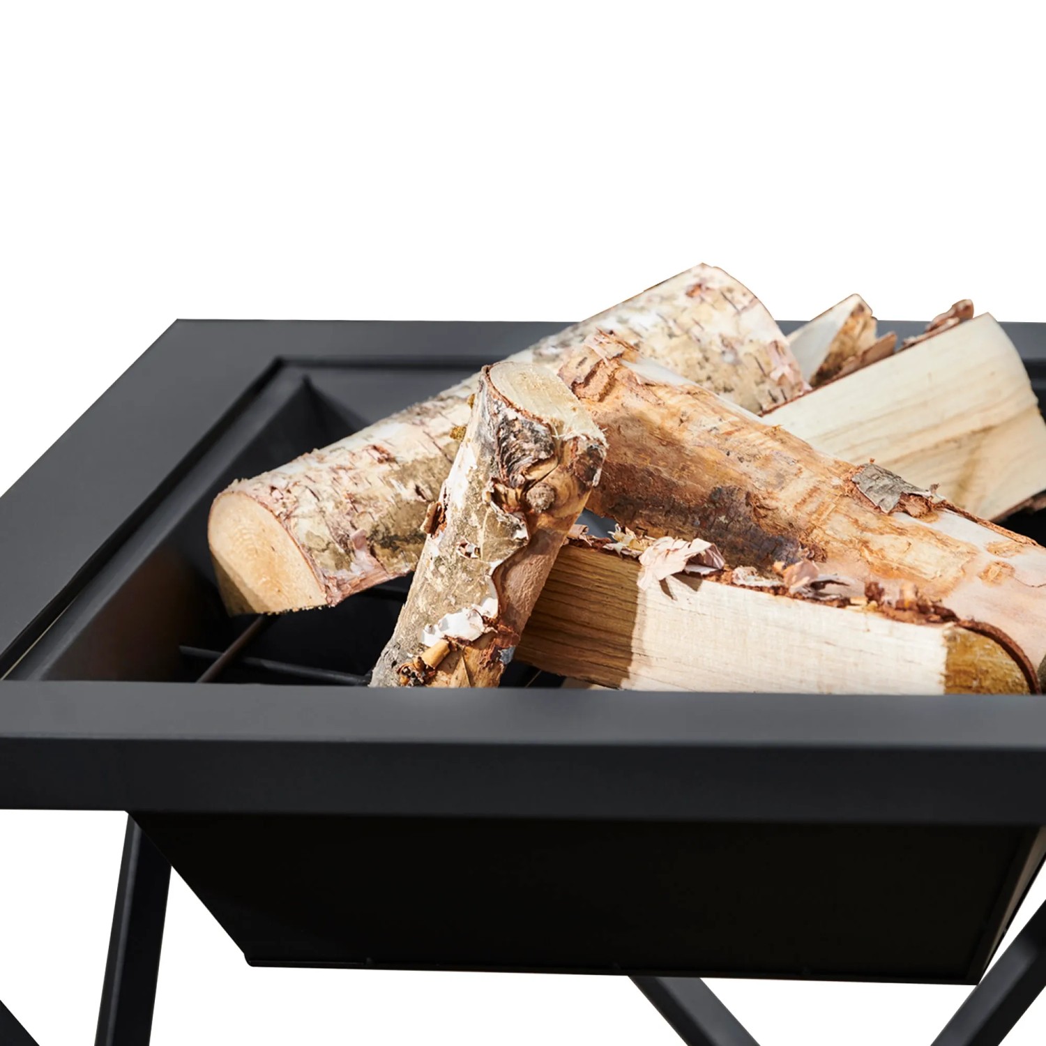 Teamson Home Holzfeuerschale 24 Zoll, quadratisch, mit Brennholz gefüllt.