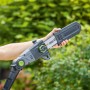 LUX-TOOLS Akku-Teleskop-Astsäge mit Schwertschutz, Teil des Akku-Heckenscheren Sets.