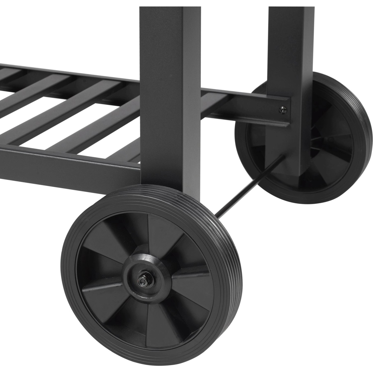 Detailaufnahme der Räder des schwarzen El Fuego Holzkohlegrill Smoker Ontario XXL.