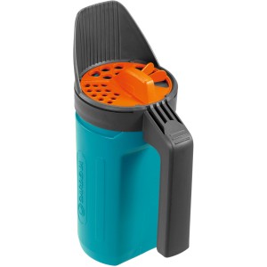 Gardena Kleinstreuer für Streusalz, Dünger und Saatgut. Handstreuer in Türkis und Grau mit Dosiersystem.