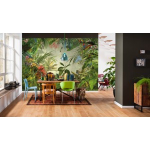 Komar Vliesfototapete „Into the Wild“ (368x248 cm) mit Dschungelmotiv im Esszimmer.