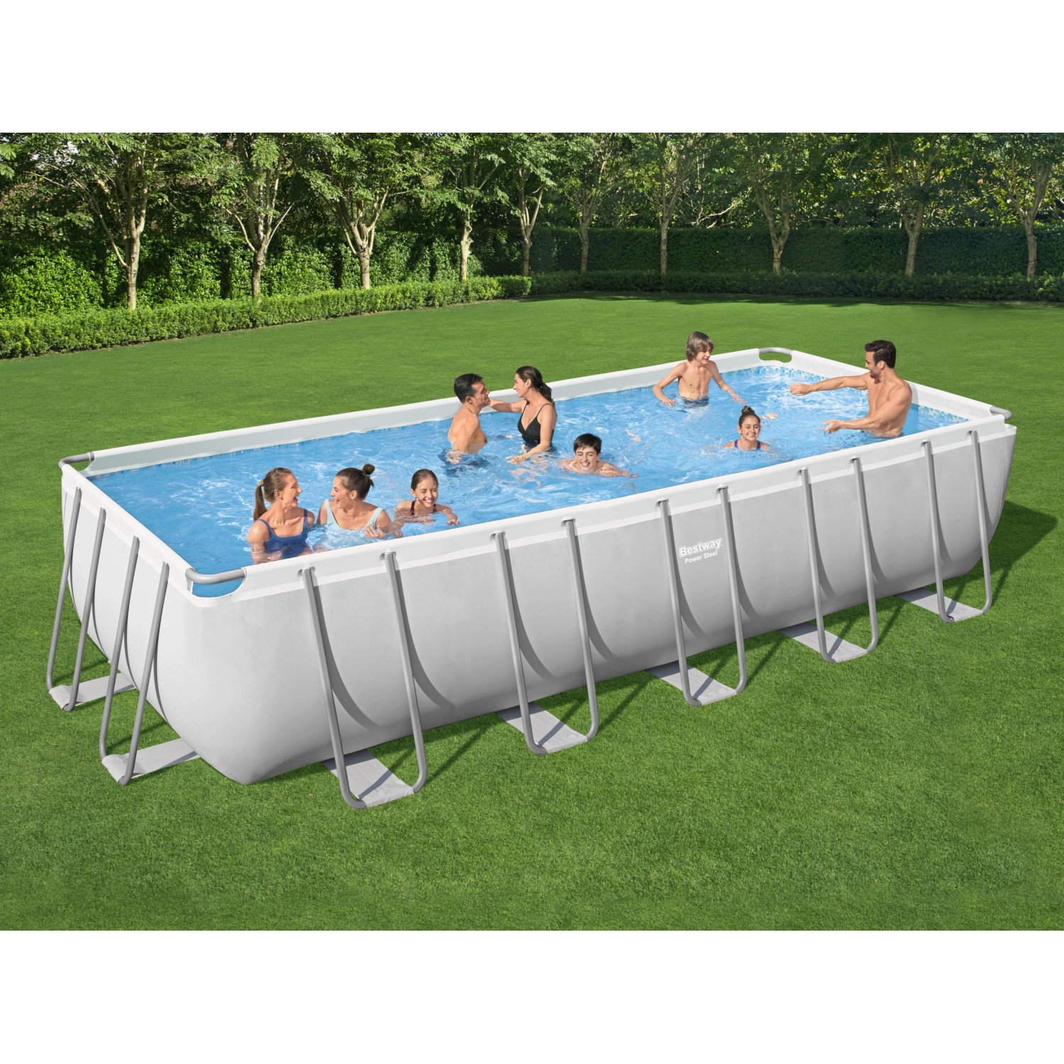Rechteckiger Bestway Stahlrahmenpool (640x274x132 cm) mit Badegästen im Garten.