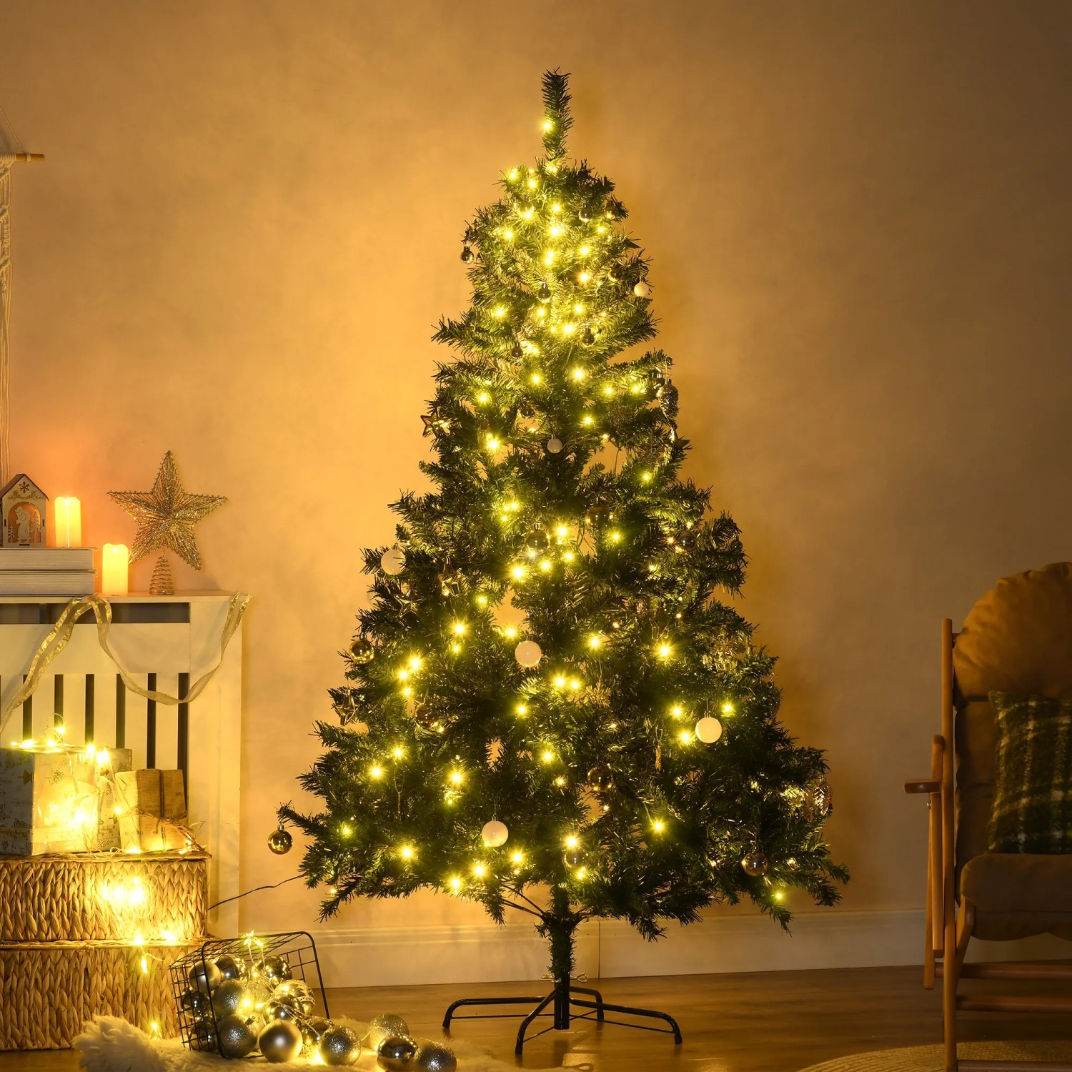 HOMCOM künstlicher Weihnachtsbaum mit Deko 200 LEDs 112 x 180 cm kaufen bei OBI