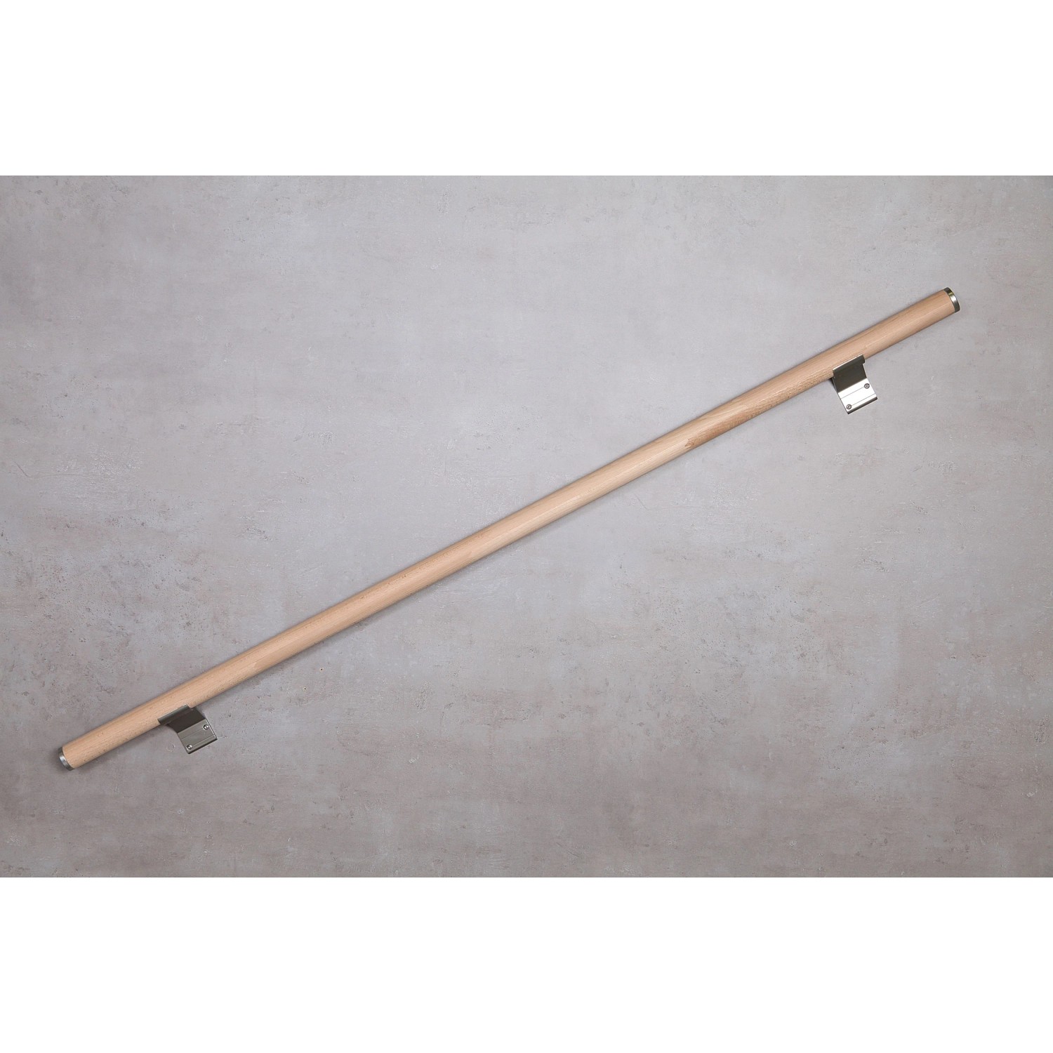 Handlauf aus Buchenholz, 150 cm lang, mit Halterungen für den Innenbereich.