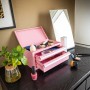 Pinke Mini Toolbox mit Schubladen zur Aufbewahrung von Kleinteilen und Zubehör.