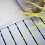 Detailaufnahme: Anthrazitfarbenes Lounge-Set Willa aus Aluminium mit grauen Polstern.
