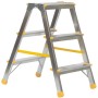 Doppelseitige Aluminium-Stufenstehleiter mit 3 Stufen, silber/gelb, für Haushalt & Werkstatt.