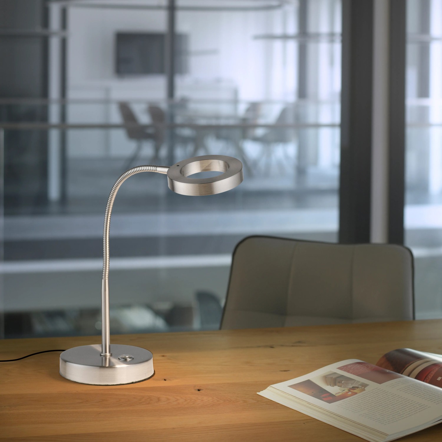 Paul Neuhaus LED-Tischleuchte Hensko, Stahl, dimmbar, Nachttischlampe.