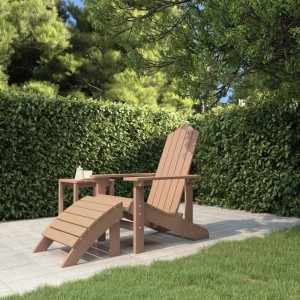 Brauner Furnicato Adirondack Gartenstuhl mit Fußteil aus HDPE im Garten.