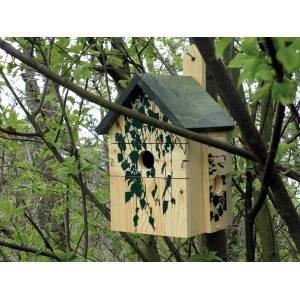 Dobar Nistkasten im Camouflage Design mit Birkenmuster, Natur und Grün, für Wildvögel.
