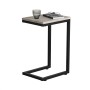 Grauer SoBuy Betttisch/Beistelltisch FBT44-HG mit Glas und Brille auf der Tischplatte.