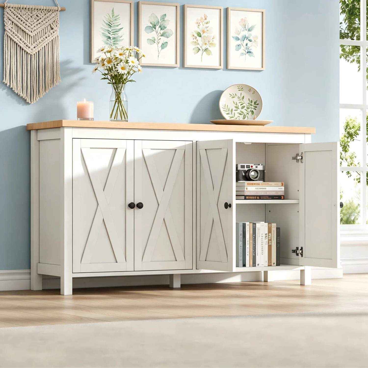 Weißes Merax Sideboard mit heller Holzplatte, 4 Türen, zwei mit X-Design. Offene Fächer zeigen Stauraum. Ideal für Wohnzimmer.