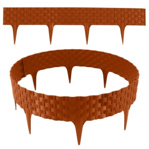 Terracotta Rasenkante aus Kunststoff in Rattanoptik, gerade und rund geformt, mit Erdspießen für Beeteinfassung.