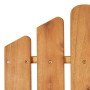 Detailansicht: Rückenlehne der Adirondack-Gartenstühle aus Akazienholz.