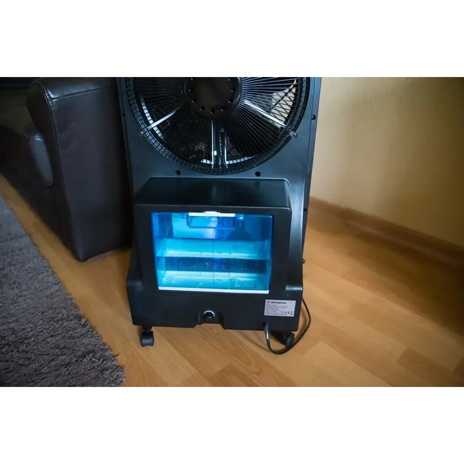WESTINGHOUSE Standventilator Cascata mit Vernebelung und Wassertank, schwarz.