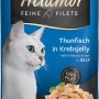 Miamor Katzen-Nassfutter Thunfisch in Krebsjelly, 100g Portionsbeutel mit weißer Katze.