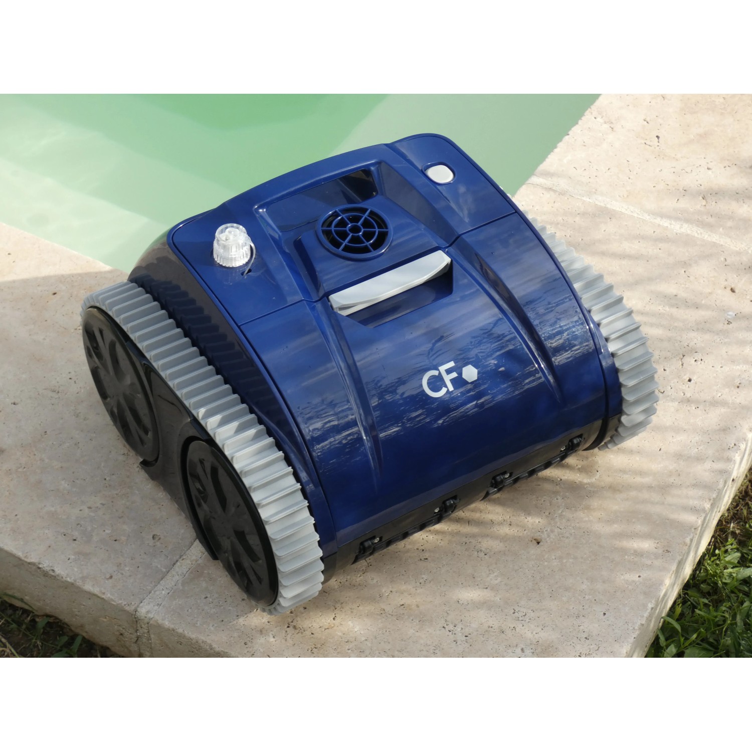 Blau-schwarzer CF Poolroboter CF200CL mit Akku für die automatische Poolreinigung.