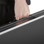 Detailaufnahme: Hand trägt LUX Mehrzwecktisch MZT-300/60 Basic am Griff.