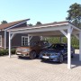 Holzbrüder Doppelcarport Ralf, reinweiß mit dunkelbraunem Blechdach, bietet Platz für zwei Autos.