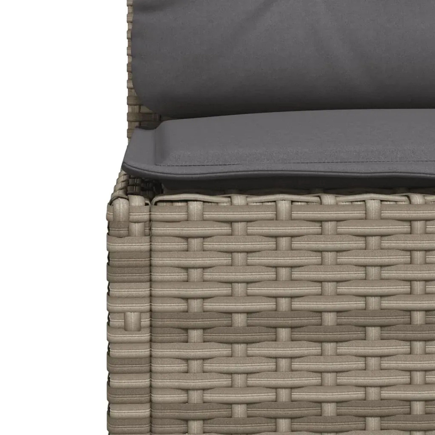 Detailaufnahme: Graue vidaXL Garten-Sofagarnitur aus Polyrattan mit Kissen.