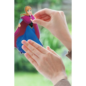 Fenstersticker Frozen Snowflake: Anna wird auf ein Fenster geklebt, Wanddeko.