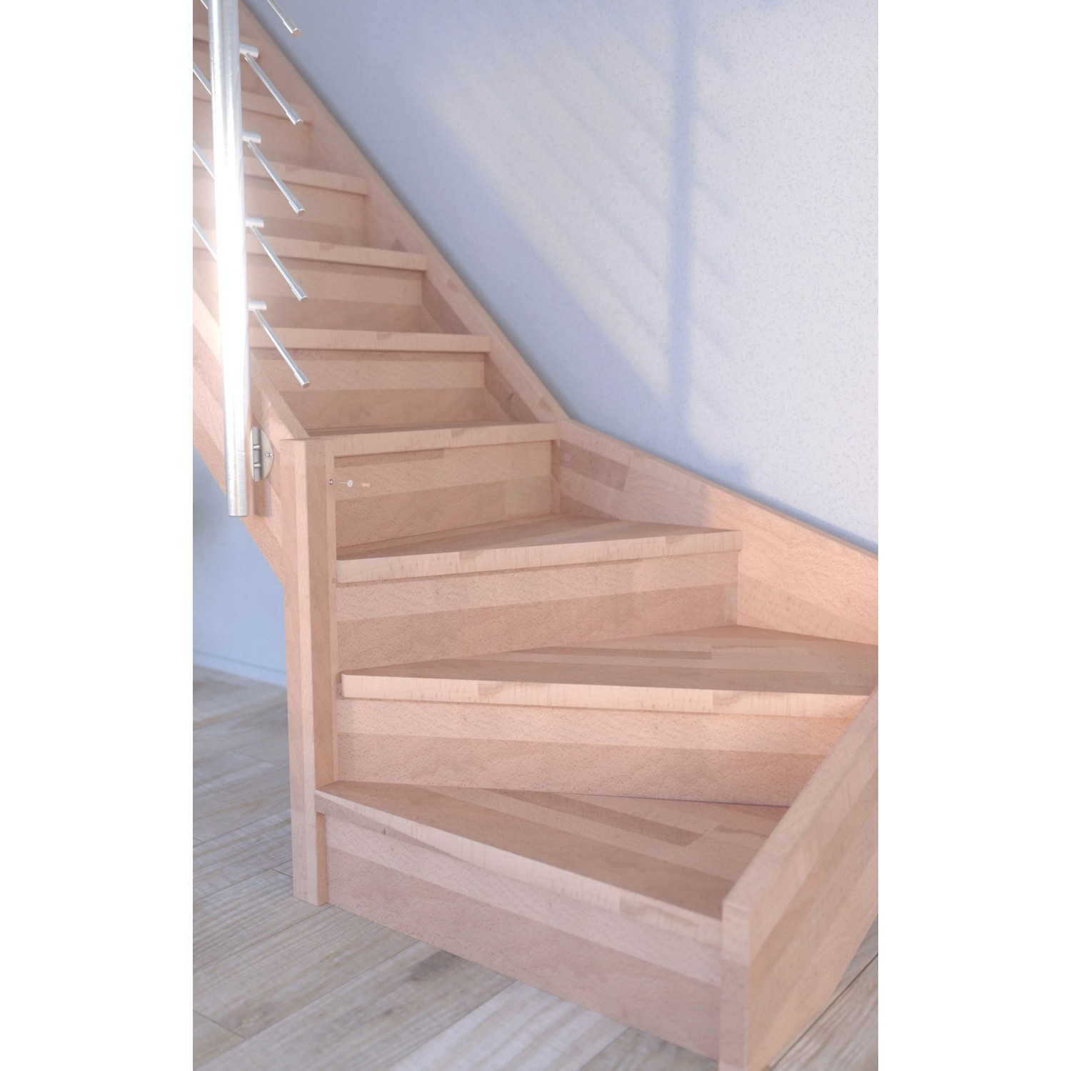 Rechts gewendelte Buchenholztreppe Mykonos Pro mit Edelstahlgeländer und Setzstufen.