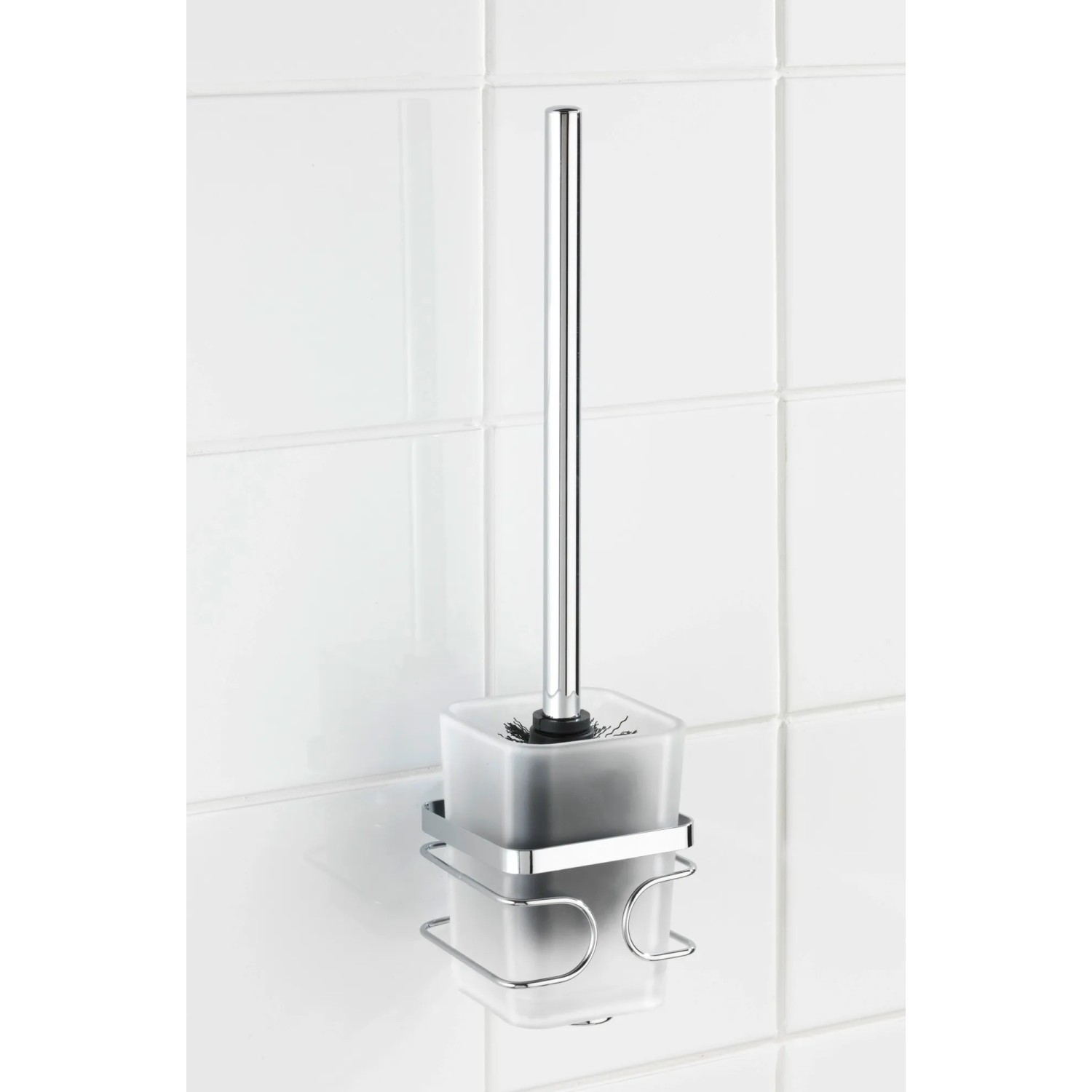 Wenko WC-Bürstengarnitur Premium aus glänzendem Edelstahl zur Wandmontage.