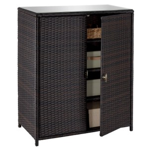 Brauner Tectake Gartenschrank Monza aus Polyrattan mit Glasplatte und geöffneter Tür.