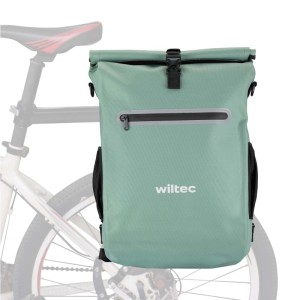 Grüne Wiltec 20L Gepäckträgertasche am Fahrrad, wasserresistent, mit Rollverschluss und Reißverschlusstasche.