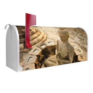 Weißer Banjado US Briefkasten mit Buddha Motiv. Stahl, pulverbeschichtet, mit roter Fahne.