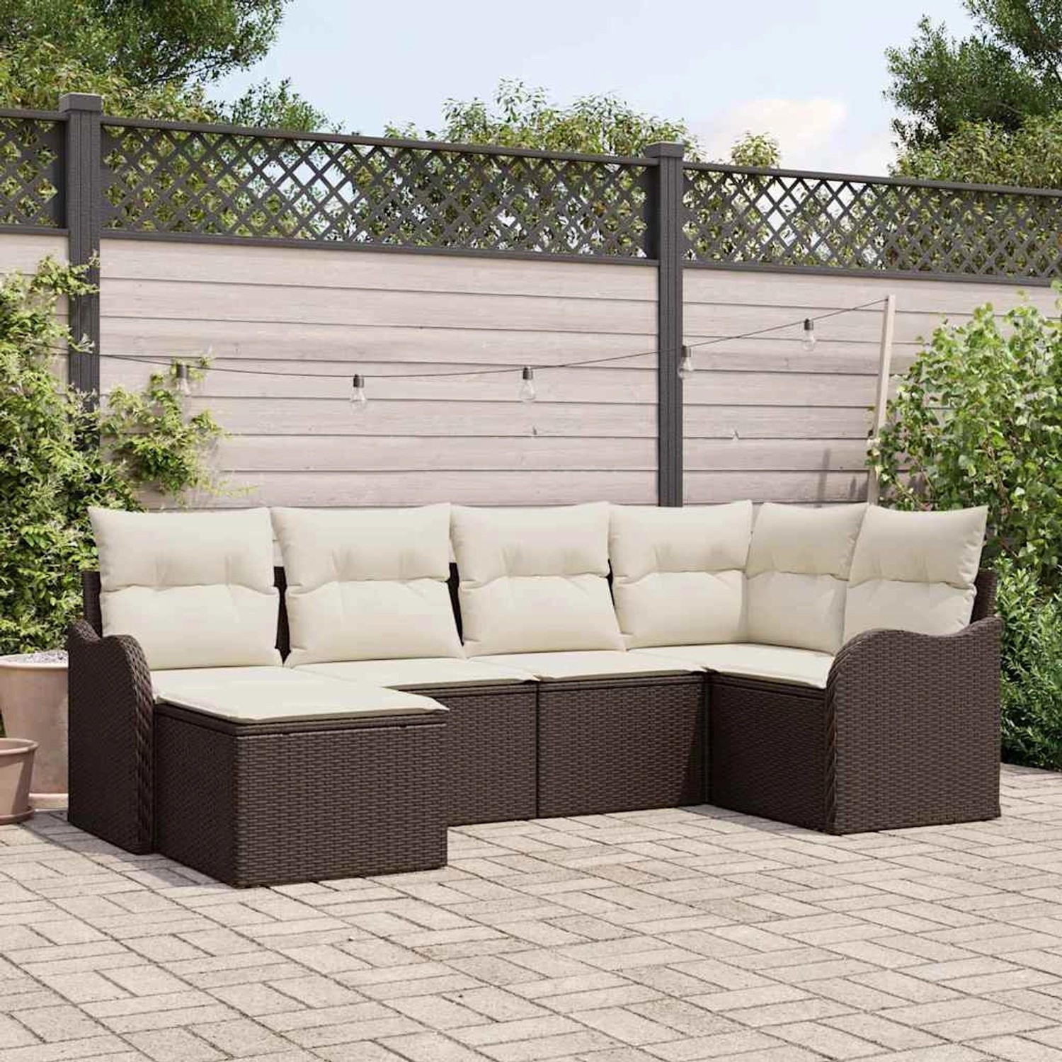 Braunes 6-teiliges vidaXL Garten-Sofa-Set aus Poly Rattan mit Kissen.