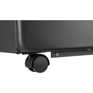 Detailaufnahme: Schwarzer Infrarot-Gasheizofen mit Rollen für einfachen Transport.