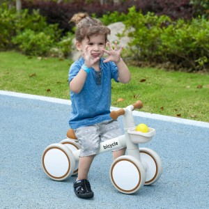 AIYAPLAY Kinder Laufrad mit TPU-Rädern für erste Fahrversuche.