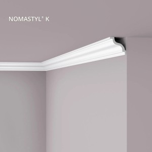 Weiße NOEL & MARQUET NMC K NOMASTYL Eckleiste als Zierleiste im Raum.