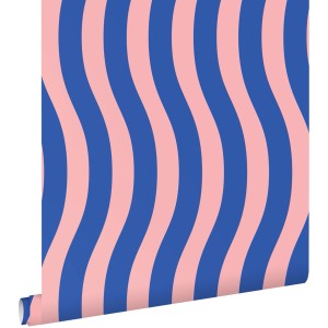 ESTAhome Vliestapete mit wellenförmigen Streifen in Blau und Rosa. Dekorative Tapete für stilvolle Wände.
