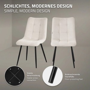 Zwei moderne Esszimmerstühle in Beige mit Stoffbezug, gesteppter Rückenlehne und schwarzen Metallbeinen.