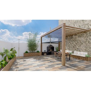 Verlegte EHL Terrassenplatten Bellaria Muschelcreme (80x40x5 cm) im Außenbereich mit Grillplatz und Pergola.