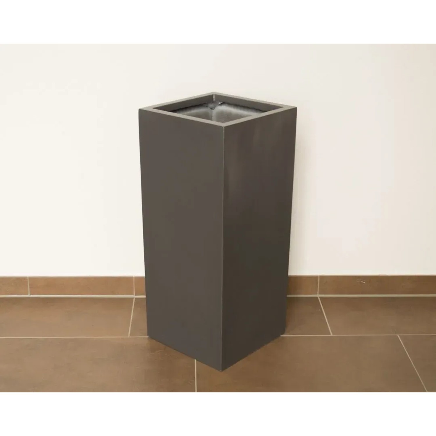 Hoher, anthrazit-metallic Fiberglas Pflanzkübel Säule, 30x30x90cm, für Innen- und Außenbereich.