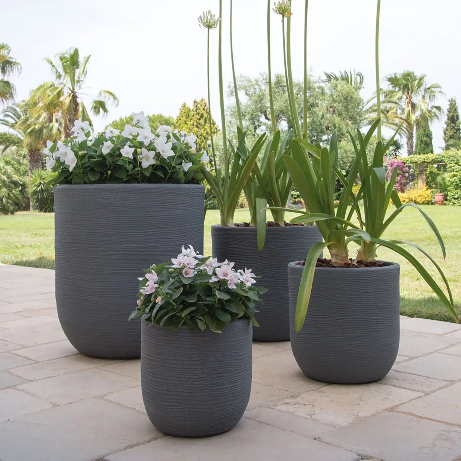 blumenkasten balkon design Liva schwarz Balkonblumenkasten 60 / 80 / 100 cm – Balconyliving.de main image 1