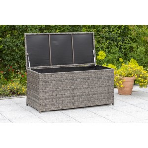 Geöffnete, graue Merxx Gartenkissenbox (123x54x60cm) aus Kunststoffgeflecht mit Gasdruckdämpfer.