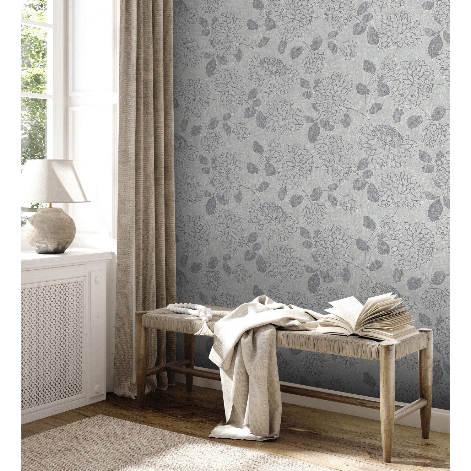 A.S. Création Vliestapete Blumenmuster in Hellgrau und Silber für ein stilvolles Zuhause.