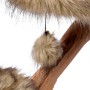 Detailansicht Dobar Design-Katzenmöbel Jimmy: Kratzbaum mit Liegeflächen und Spielball.