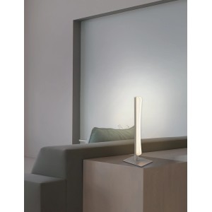 Näve LED-Tischleuchte Bones 2 Chrom: Moderne Design-Tischlampe mit warmweißem Licht.