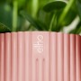 Elho Blumentopf Vibes Fold, Ø 16cm, zartrosa, mit vertikalem Rippenmuster und Elho Logo.