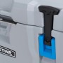 Detailaufnahme: Graue Lifetime Kühlbox (73L) mit blauem Verschluss und Tragegriff.