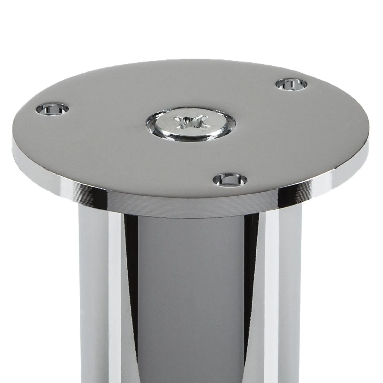 Glänzender SOTECH Möbelfuß ALPHA aus Aluminium, Chrom poliert, 50 mm hoch. Runde Montageplatte mit Schrauben.