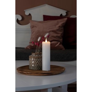 Weiße Konstsmide LED-Echtwachskerze mit Timer, 17,8 cm hoch, für stimmungsvolle Innen-Weihnachtsdeko.