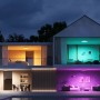 Govee LED Leuchtmittel Set: Haus mit farbiger Beleuchtung, gesteuert per App.