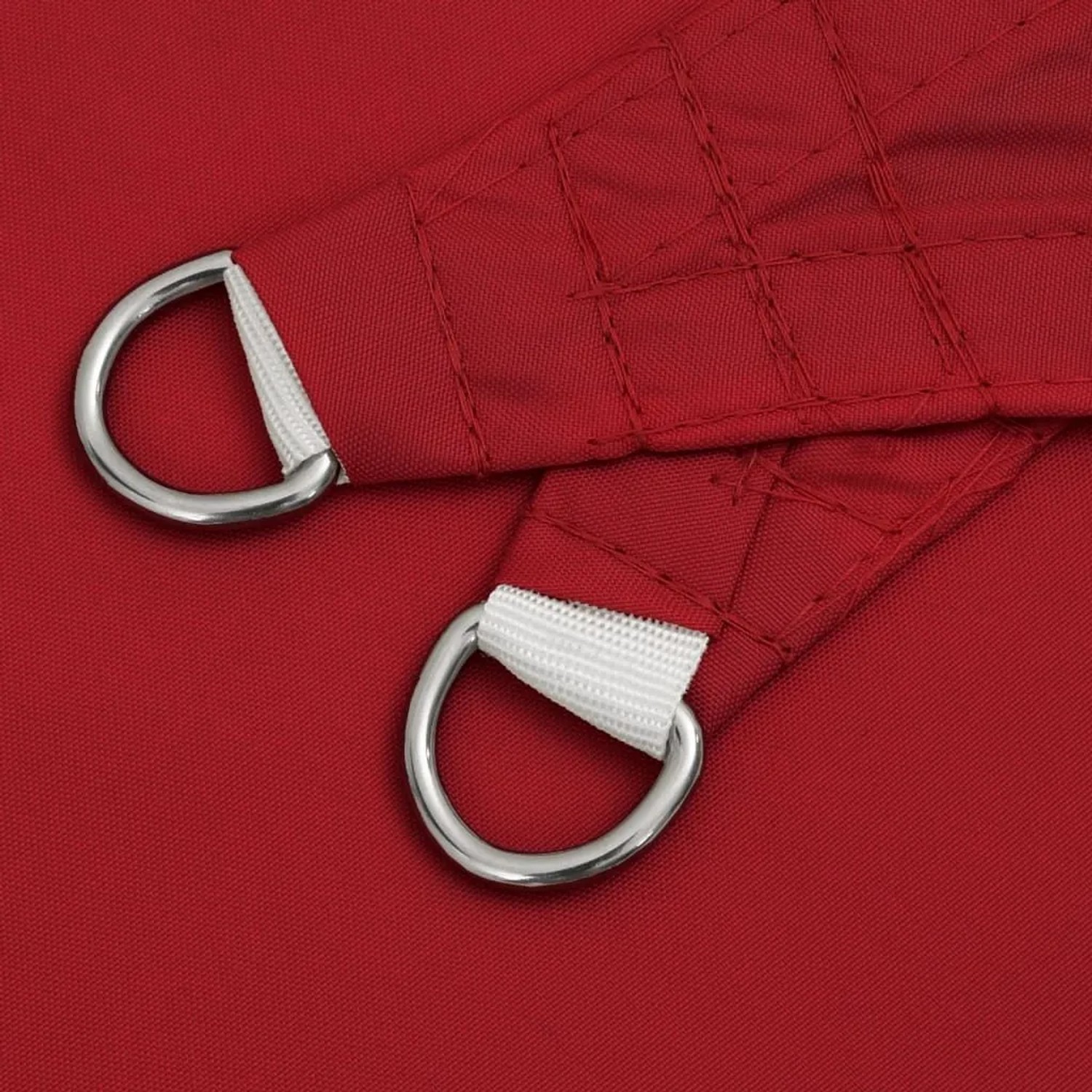 Rotes Sonnensegel aus Oxford-Gewebe mit Edelstahl D-Ring und weißem Gurtband an der Ecke.