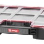 Schwarzer QBRICK Sortimentskasten Pro mit transparentem Deckel und Schaumstoffeinlage.